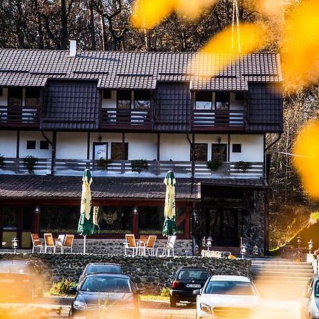 雷京Hunter Vip别墅 外观 照片